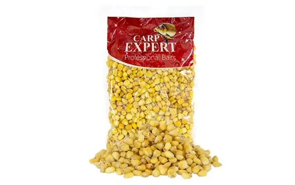 CARP EXPERT Kukuřice jahoda 1kg Oblíbený