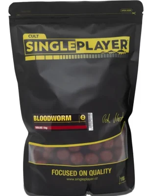 SINGLEPLAYER Boilies Bloodworm 20mm 250g Nízká Cena