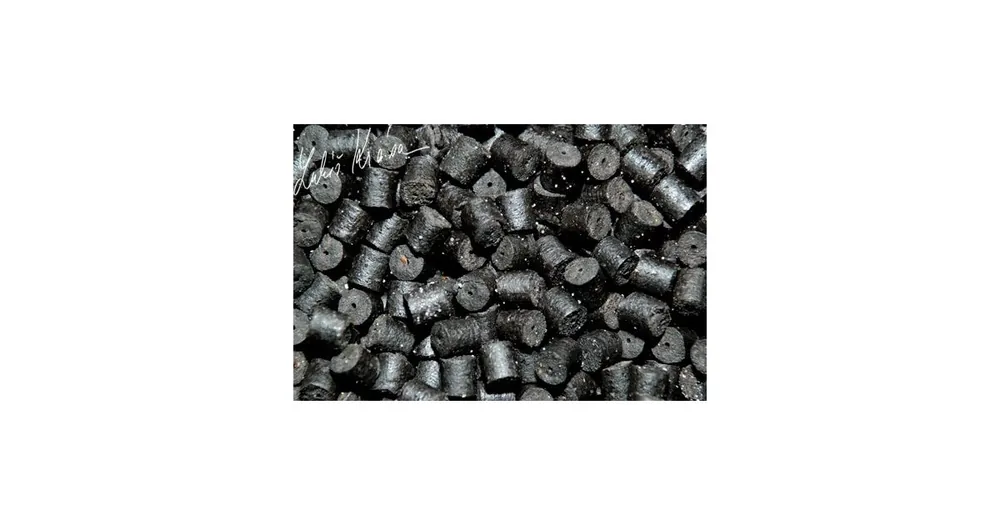 LK Baits Pelety Salt Black Hallibut Pellets 1kg 8mm Hit Sezóny